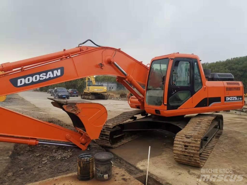 Doosan DH225LC-9 Bagri goseničarji