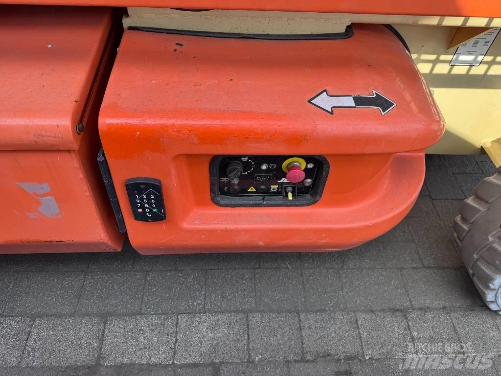 JLG 4069 Škarjaste dvižne ploščadi
