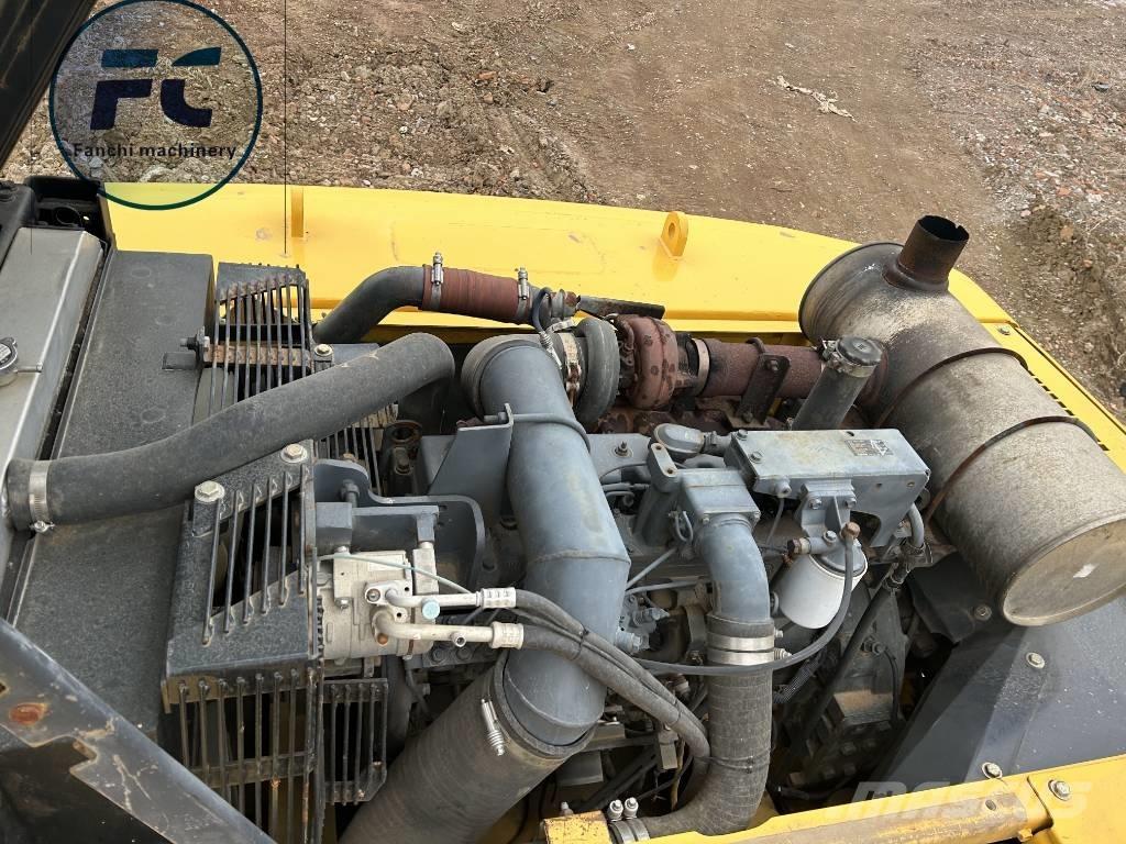 Komatsu 360 Bagri goseničarji