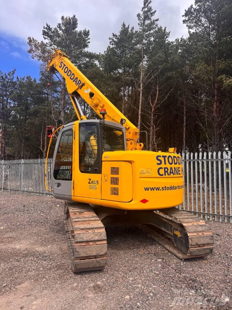 Hitachi ZX135UST Dvigala na gosenicah