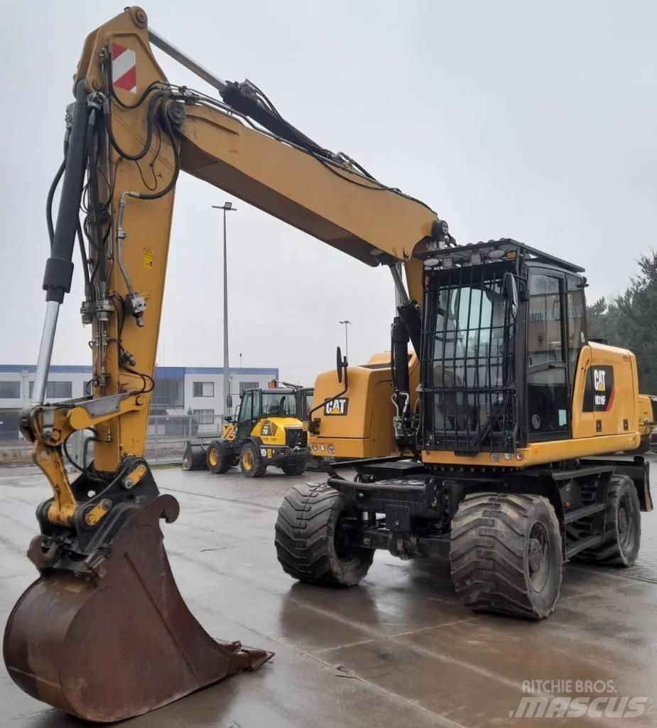 CAT M 318 F Bagri na kolesih