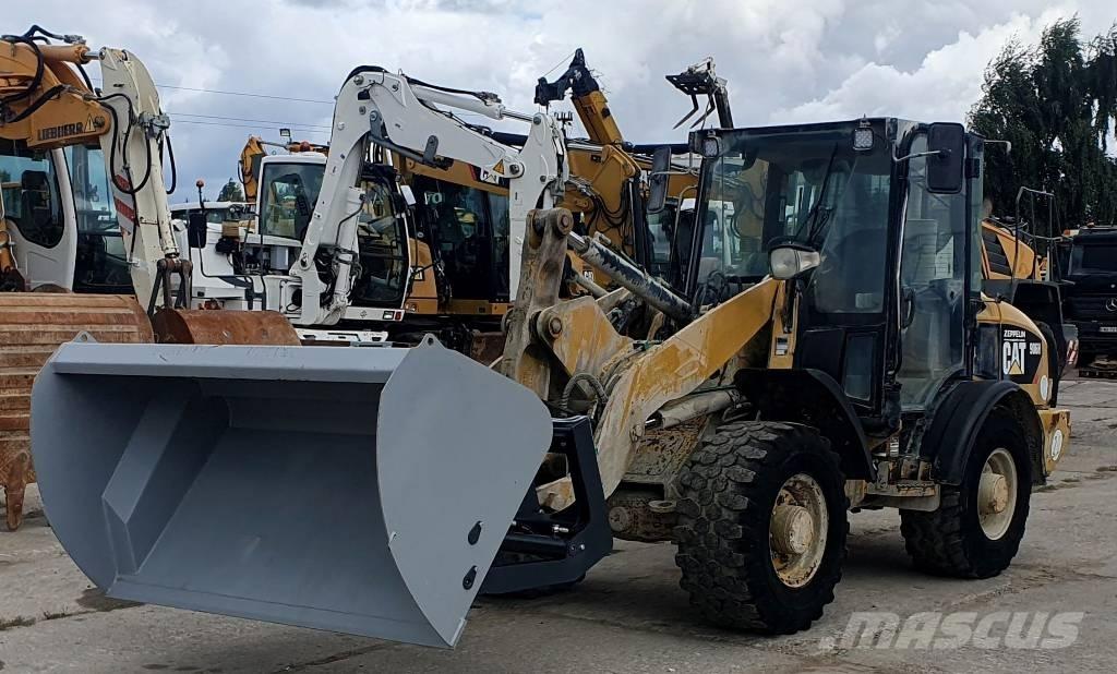 CAT 906 H Kolesni nakladalci