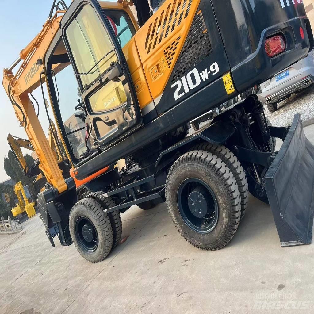 Hyundai R210W-9 Bagri na kolesih