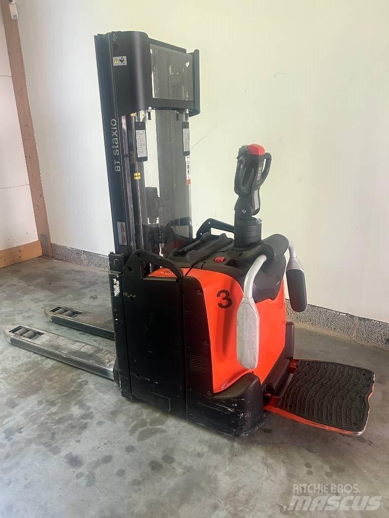 BT SPE 120 L Ročni električni viličar