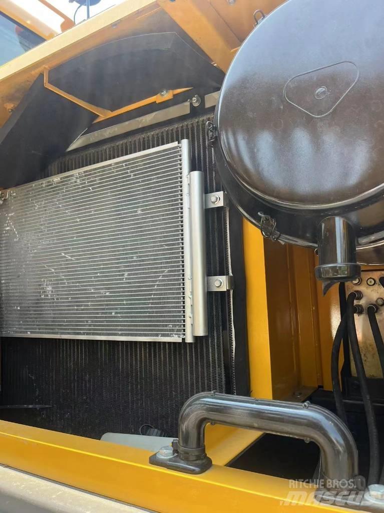 Volvo EC 480 D L Midi bagri 7t – 12t