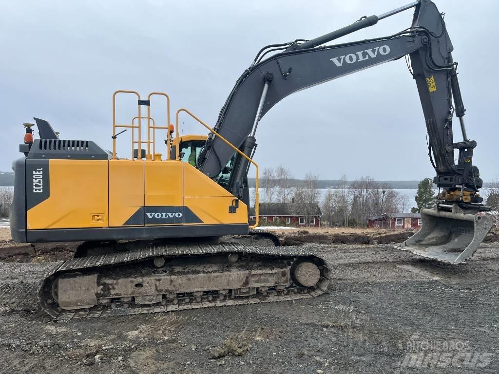 Volvo EC 250 EL Bagri goseničarji