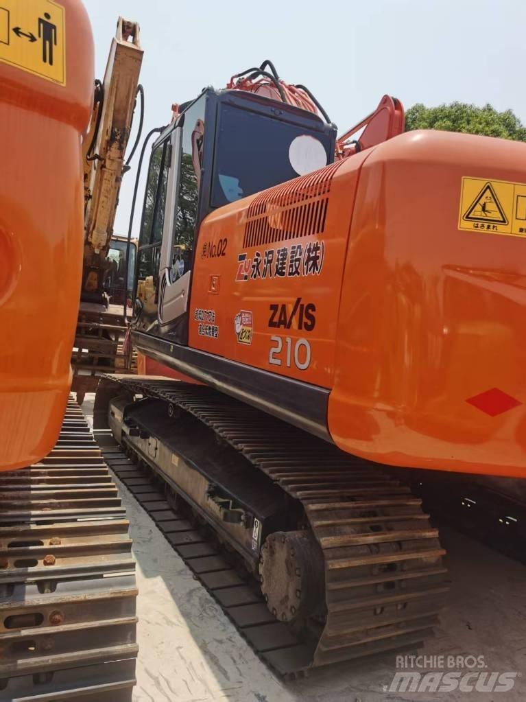 Hitachi ZX 210 Bagri goseničarji