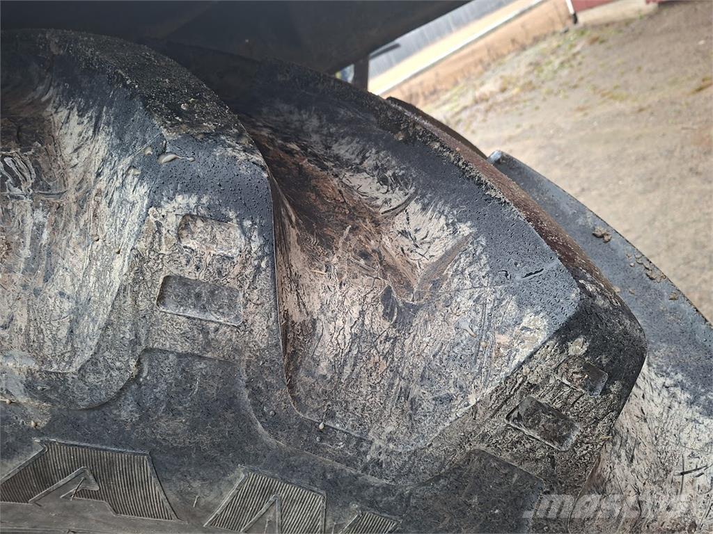 Valtra T154 Versu Traktorji