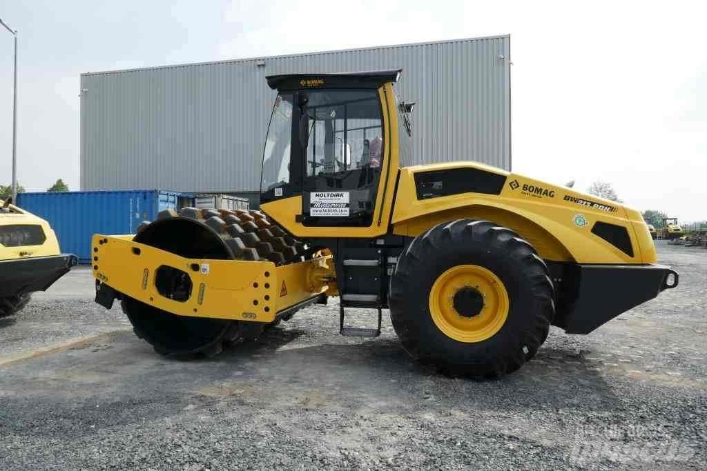 Bomag BW 213 PDH-5 Kompaktorji tal