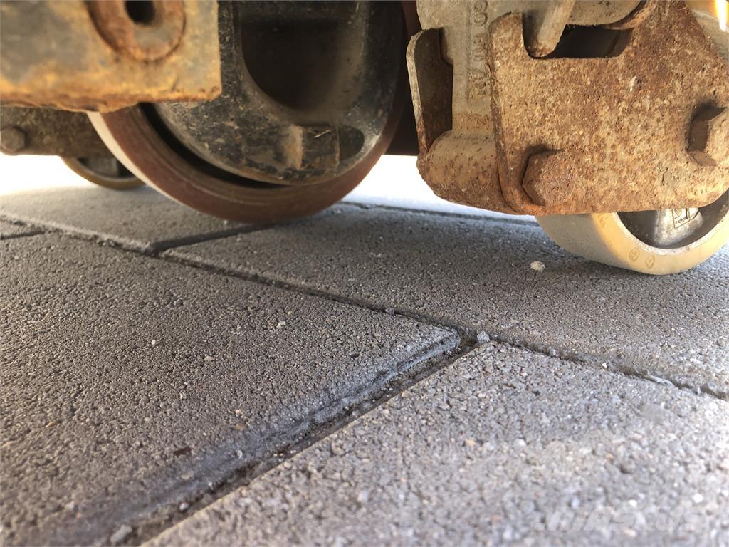 Linde T16 Ročni električni viličar