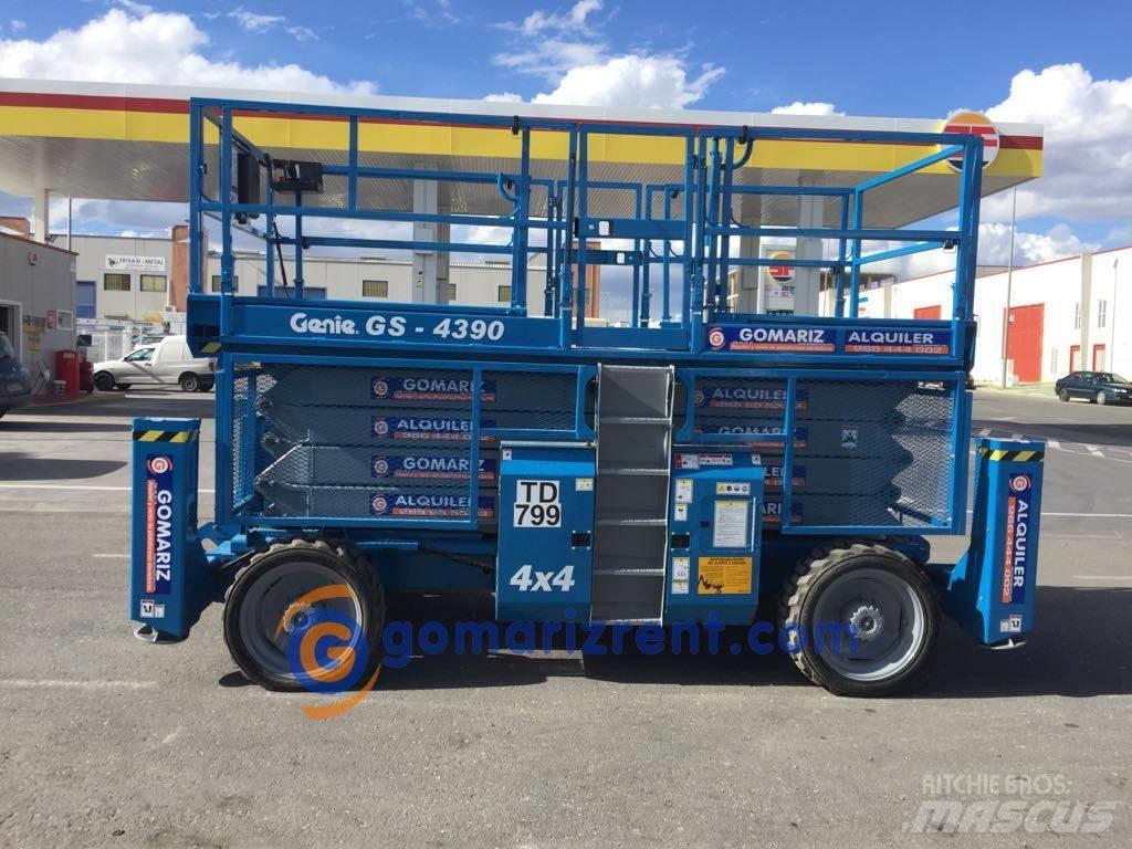 Genie GS 4390 Škarjaste dvižne ploščadi