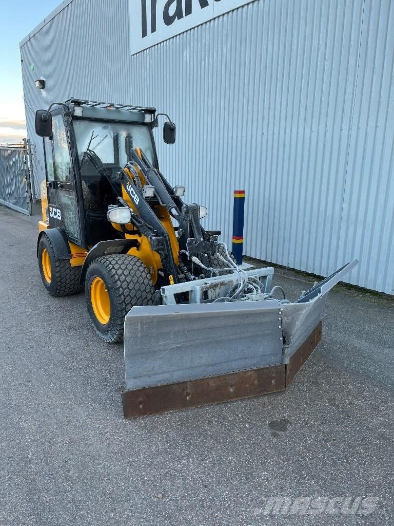 JCB 403 Kolesni nakladalci