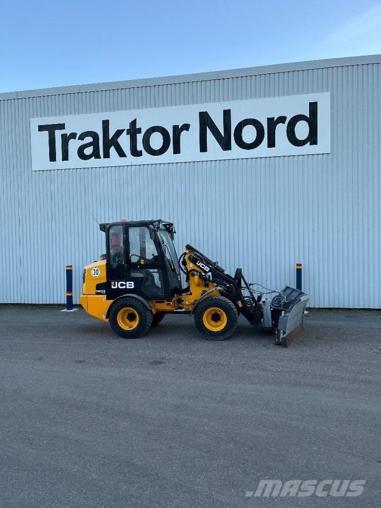 JCB 403 Kolesni nakladalci