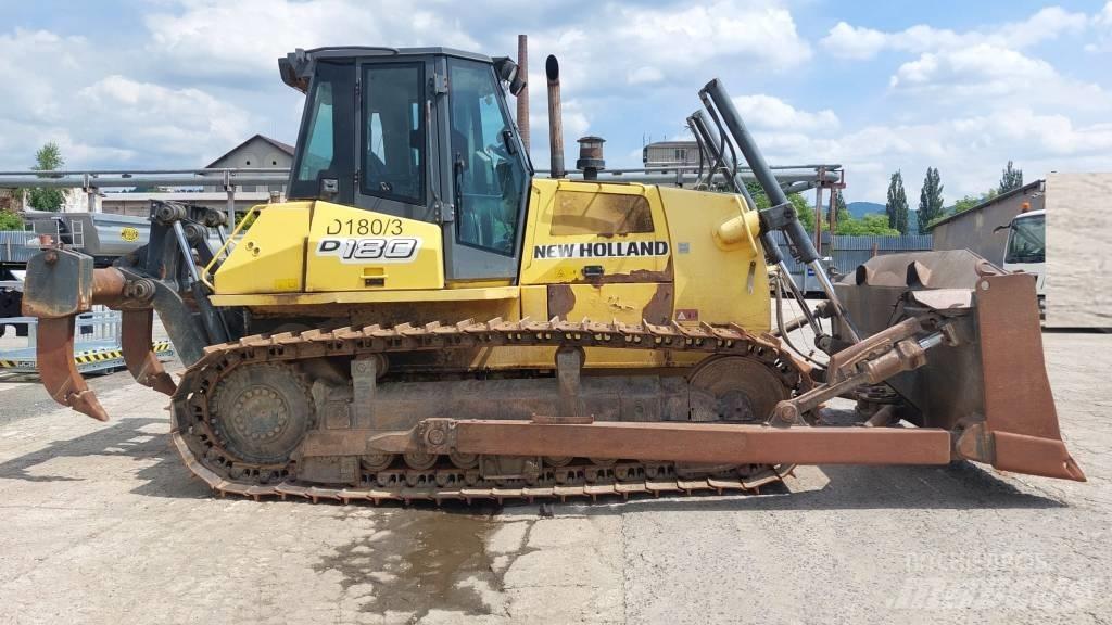 New Holland D 180 Buldožerji goseničarji