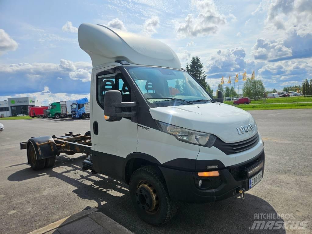 Iveco Daily 70C17 Zabojni kombi