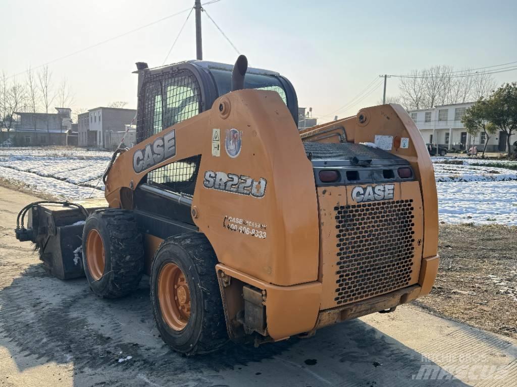 CASE SR220 Skid steer mini nakladalci