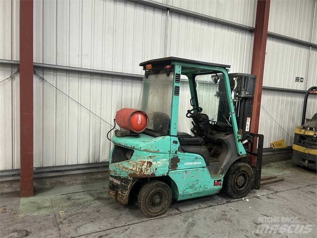 Mitsubishi FG25NT Plinski viličarji