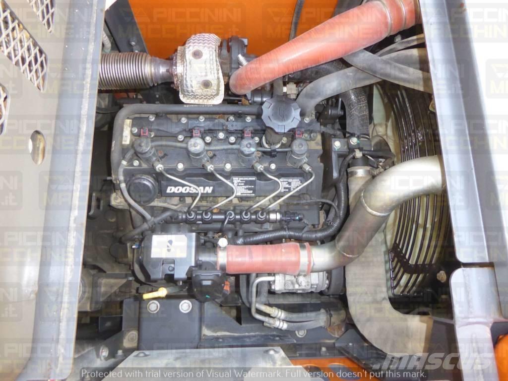 Doosan DX140LCR-7 Bagri goseničarji