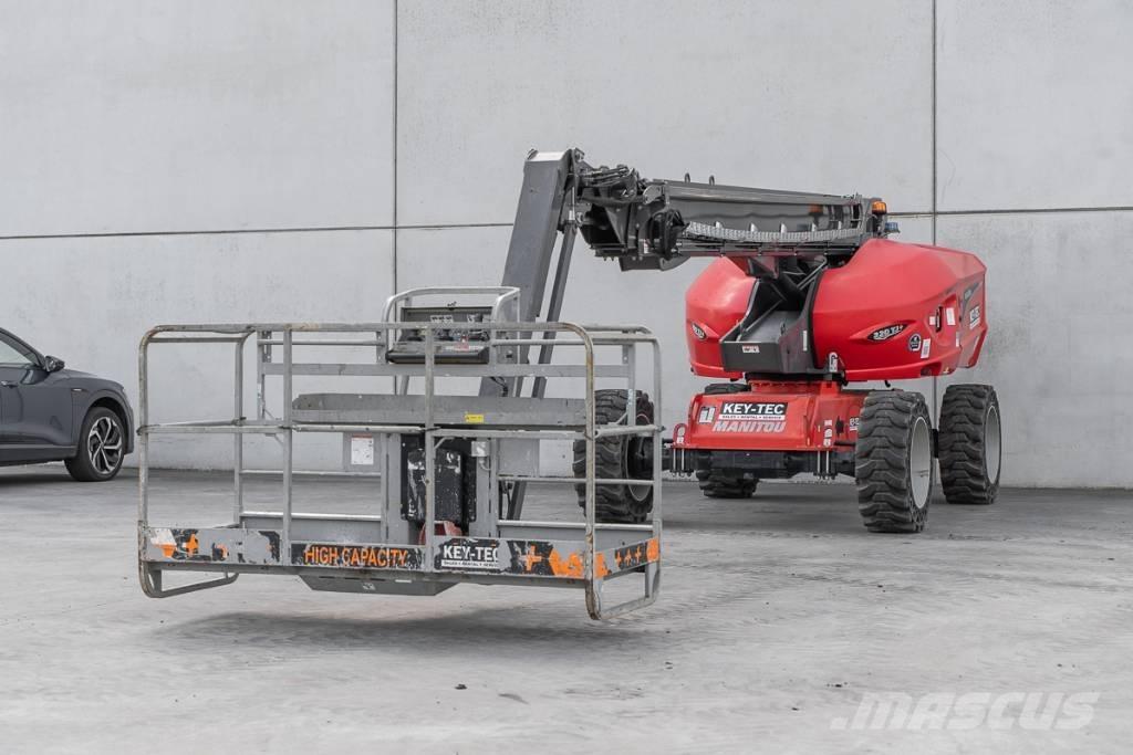 Manitou 220 TJ+ Zglobne dvižne ploščadi