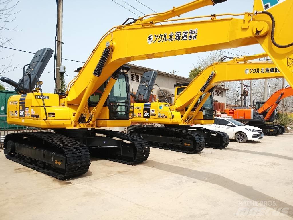 Komatsu PC 200 Bagri goseničarji