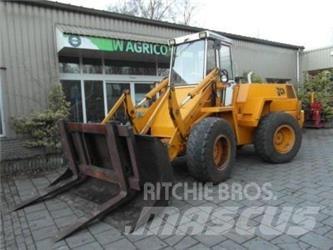 JCB 420 Kolesni nakladalci