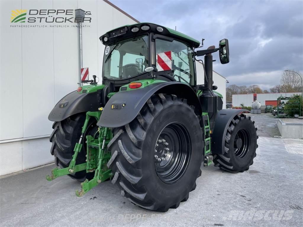 John Deere 6250R Traktorji
