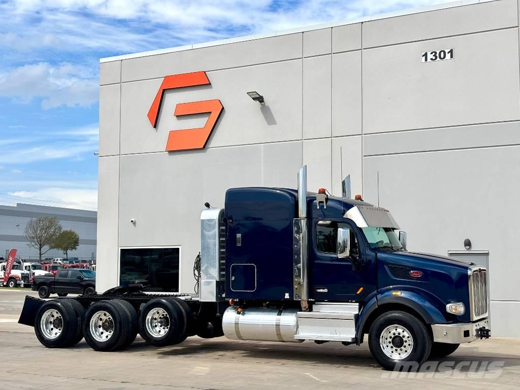 Peterbilt 567 Vlačilci