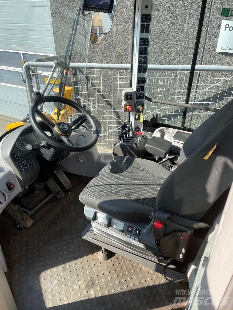 Volvo L70H Kolesni nakladalci