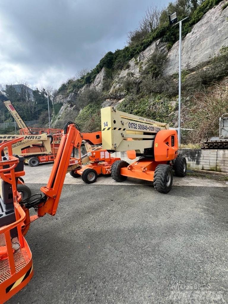 JLG AJ450 Zglobne dvižne ploščadi
