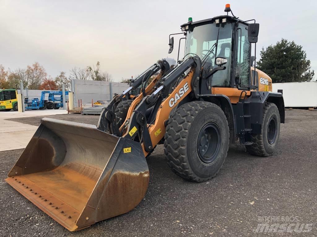 CASE (  SOLD  ) 621GXT Kolesni nakladalci