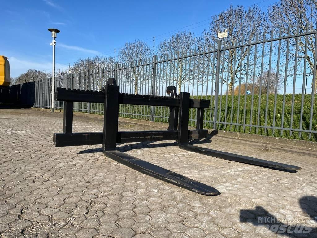Volvo L90H Forks NEW Vilice