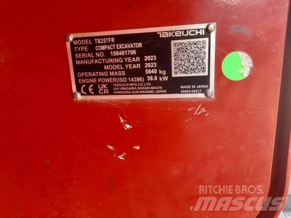Takeuchi TB 257 FR Mini bagri <7t