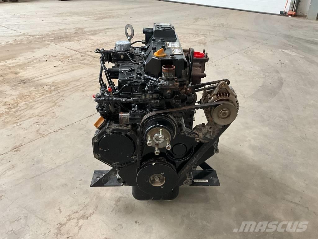 Yanmar 4TNV98 Motorji