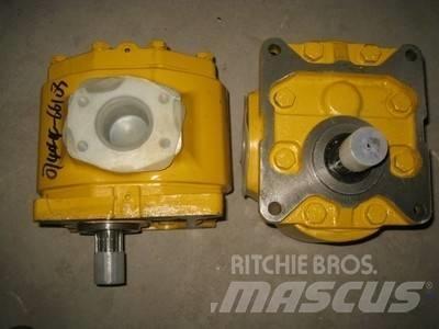 Komatsu D85A-18 pump Hidravlika