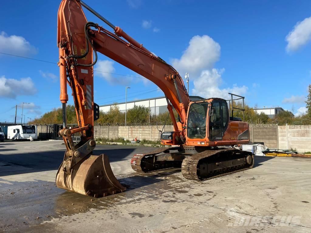 Doosan DX 255 LC Bagri goseničarji