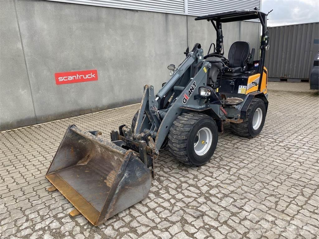 GiANT G2500HD Večnamenski nakladalci