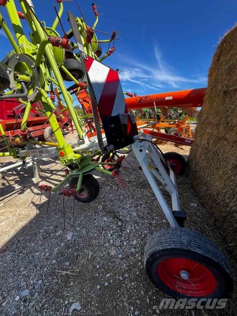 CLAAS Volto 900 T Obračalniki in zgrabljalniki