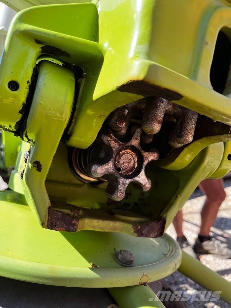 CLAAS Volto 900 T Obračalniki in zgrabljalniki