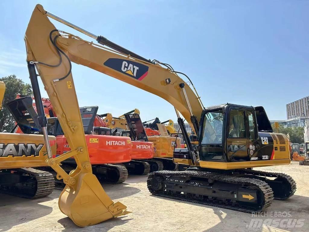 CAT 323 D Bagri goseničarji