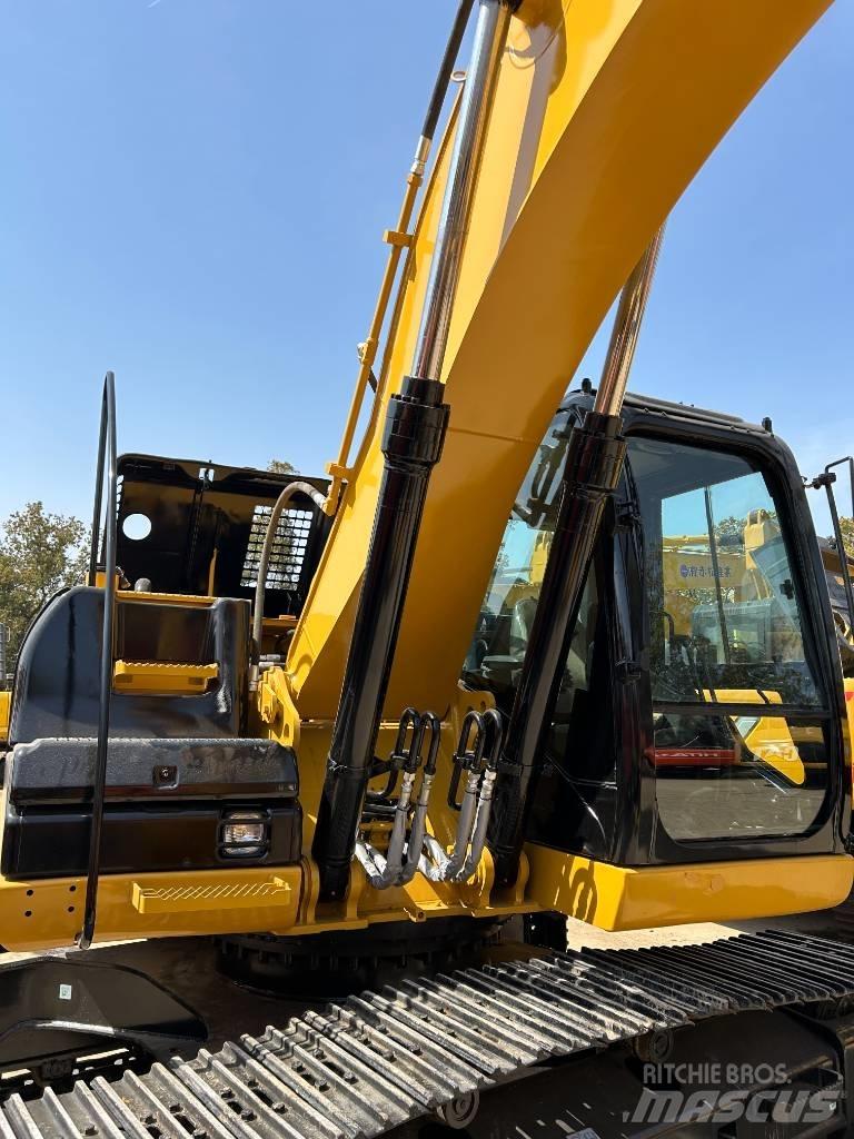 CAT 323 D Bagri goseničarji