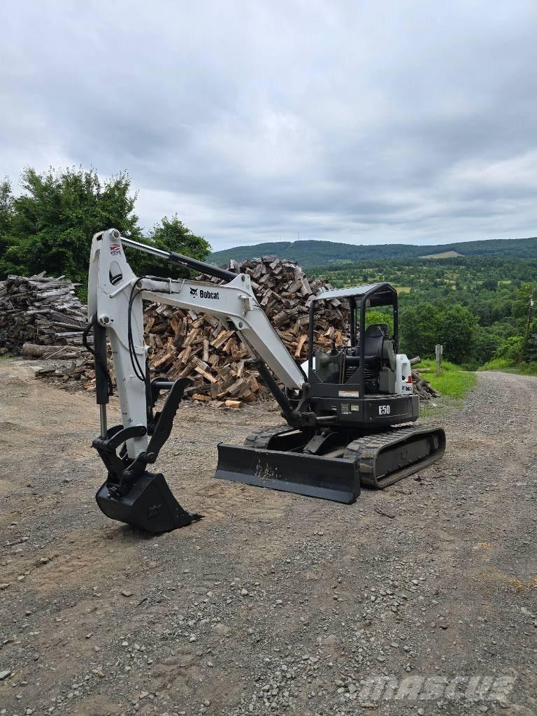 Bobcat E 50 Mini bagri <7t