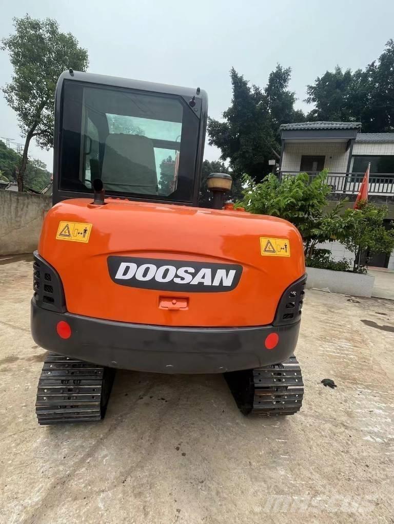 Doosan DH 60-7 Mini bagri <7t