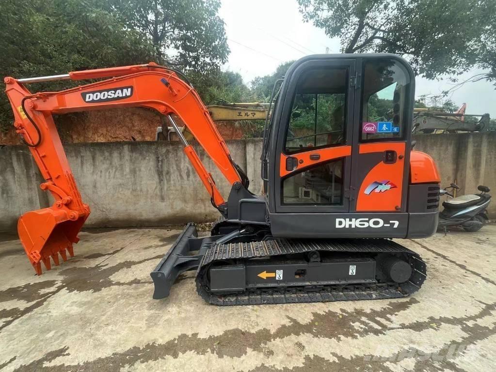 Doosan DH 60-7 Mini bagri <7t
