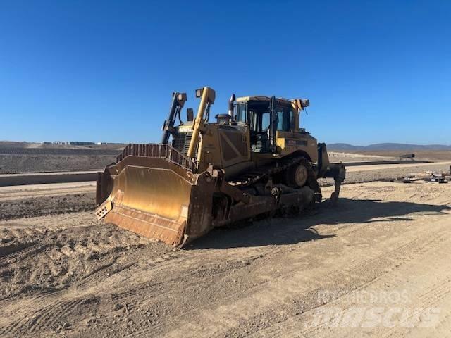 CAT D 8 T Buldožerji goseničarji