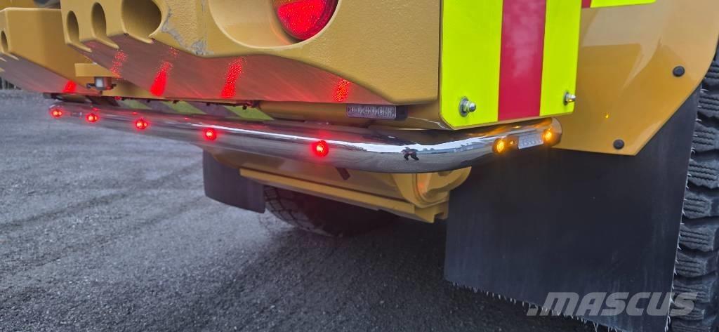 CAT 926M Kolesni nakladalci