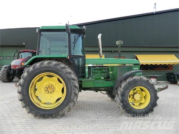 John Deere 3640 Traktorji