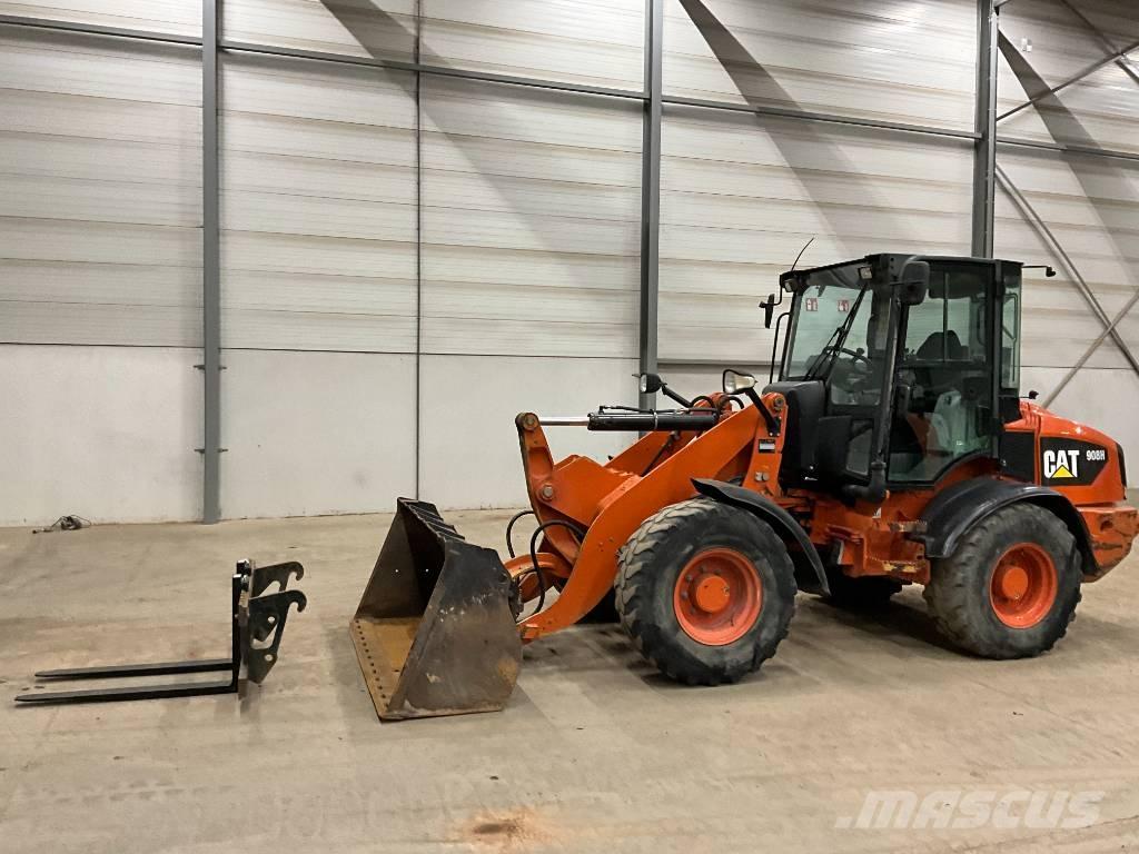 CAT 908 H Kolesni nakladalci