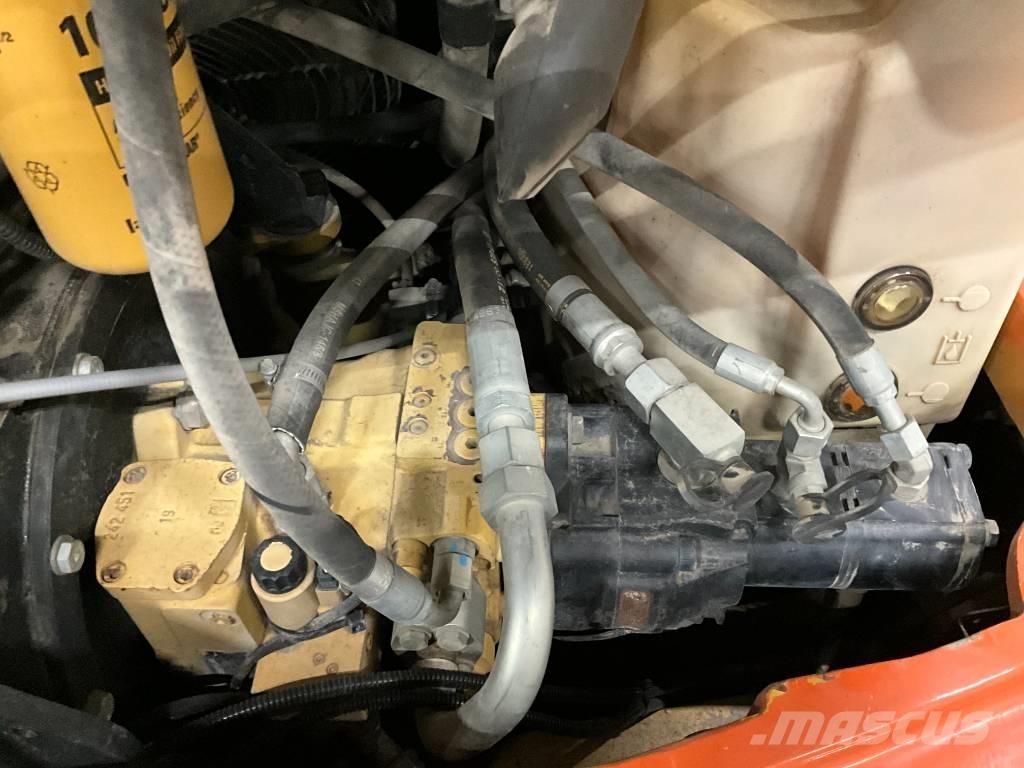 CAT 908 H Kolesni nakladalci