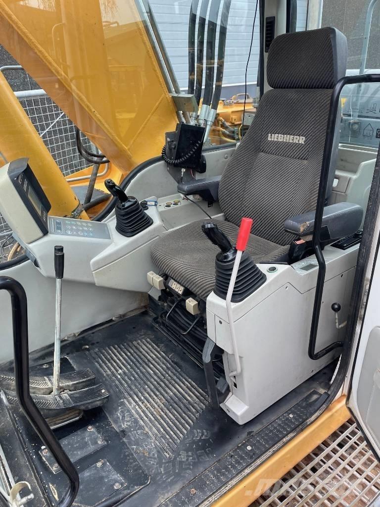 Liebherr R914 Bagri goseničarji
