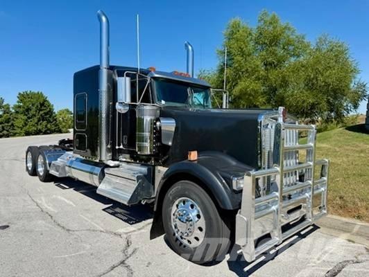 Kenworth W 900 Vlačilci